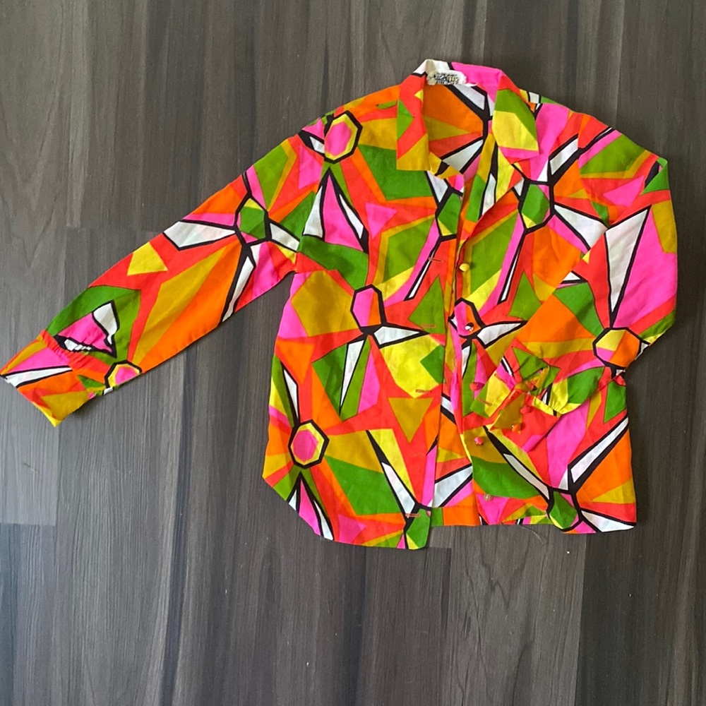 Vintage Retro Abstract Button Down